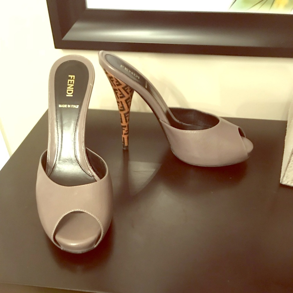 Fendi Gray Mules